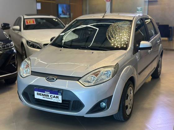 FORD FIESTA 1.6 ROCAM SE 8V FLEX 4P MANUAL FORD FIESTA 1.6 ROCAM SE 8V FLEX 4P MANUAL